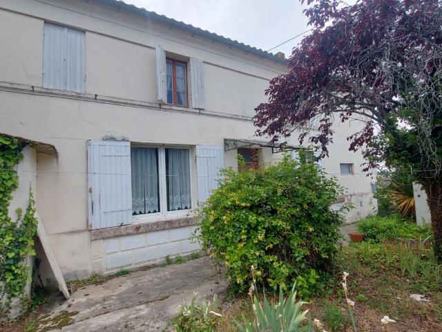 Maison vente à Saint-Corbian, Saint-Estèphe
