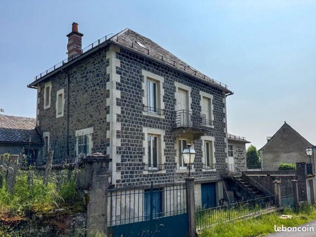 Maison vente à Rodez, Curières
