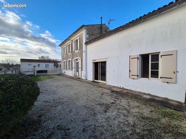Maison vente à Rochefort, Saint-saturnin-du-bois