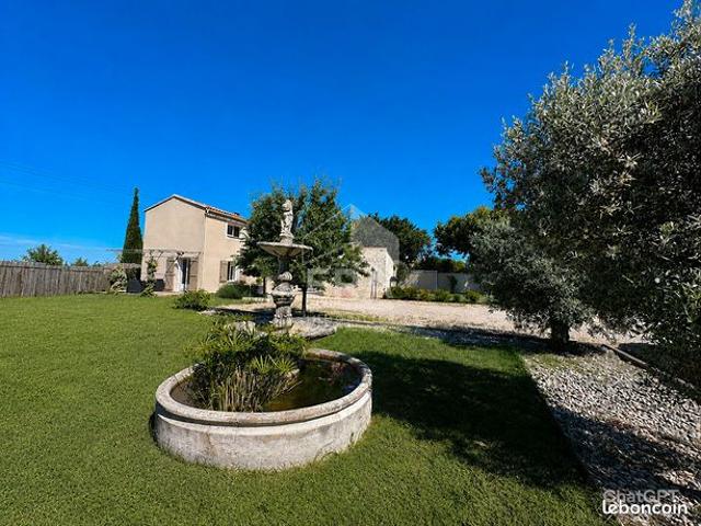 Maison vente à Arles, La Salle Les Alpes
