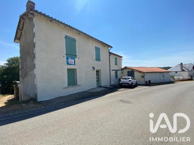 Maison vente à La Rousselière, Clavé