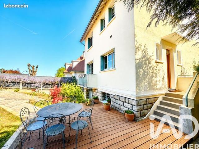 Maison vente à Versailles, La Celle-saint-cloud