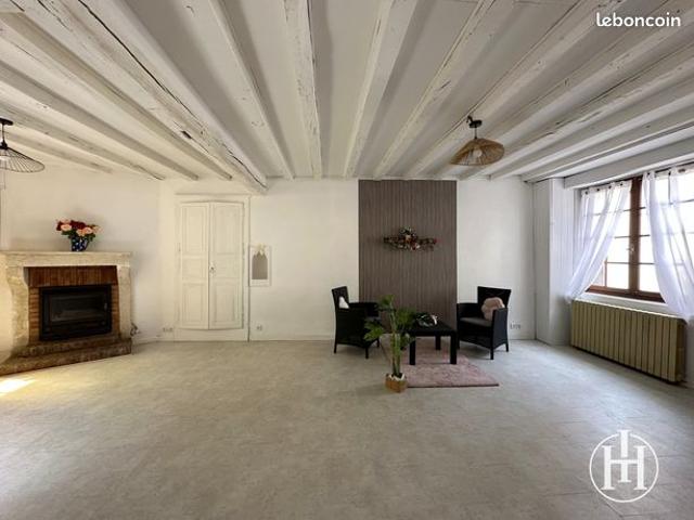 Maison vente à Saint-Amand-Montrond, Le Châtelet