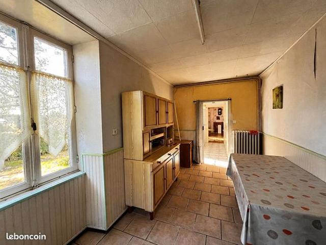 Maison vente à Bressuire, Argenton-château