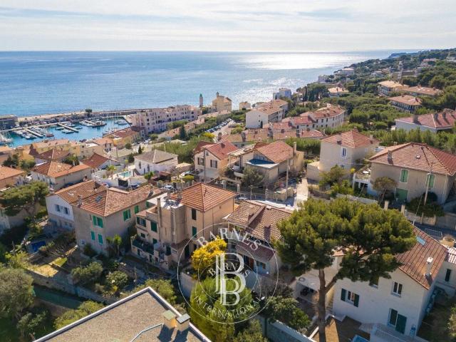 Maison vente à Marseille, Cassis