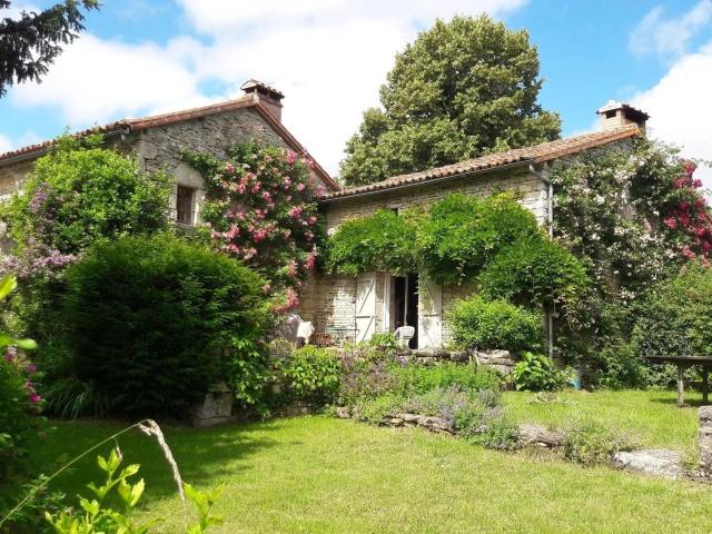 Maison vente à Confolens, Benest