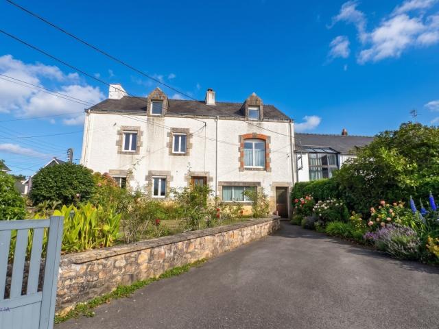 Maison vente à Dakar, Auray