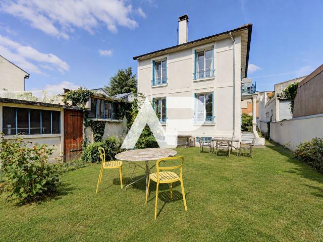 Maison vente à Village Plaine Gare, Rueil-Malmaison