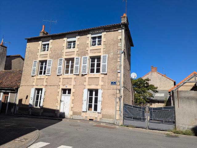 Maison vente à Montmorillon, Vienne