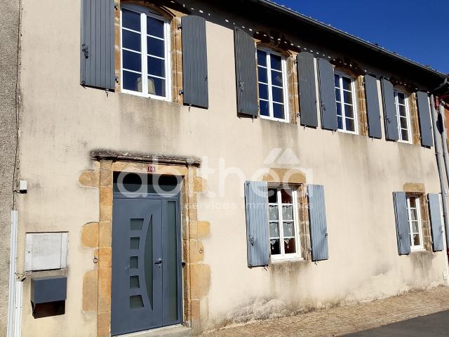 Maison vente à Confolens, Charente