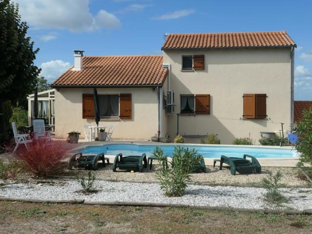 Maison vente à Cognac, Juillac-le-coq