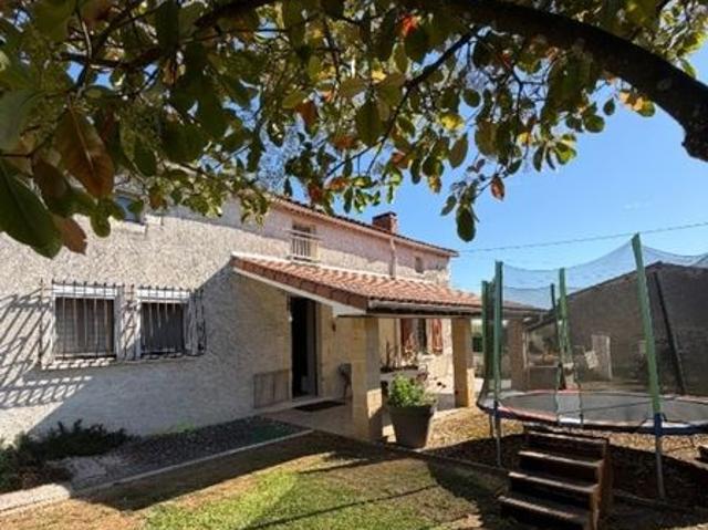 Maison vente à Confolens, Cellefrouin