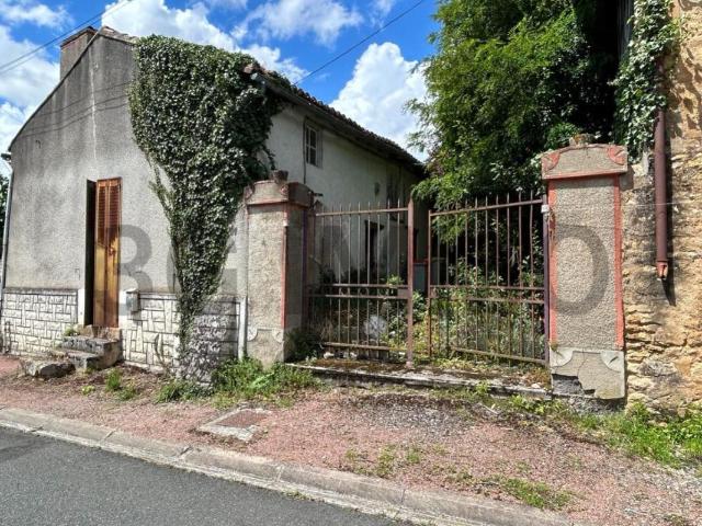 Maison vente à Moncontour