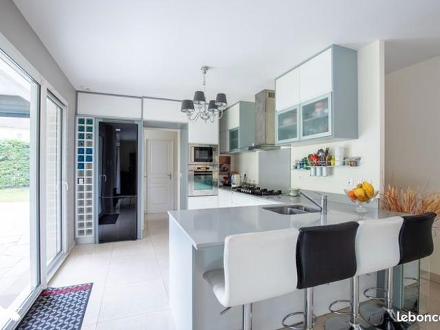 Maison vente à Mantes-la-Jolie, Houdan