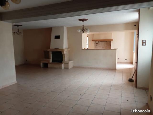 Maison vente à Saint-Amand-Montrond, Raymond