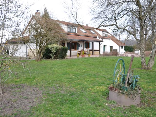 Maison vente à Vichy, Sorbier