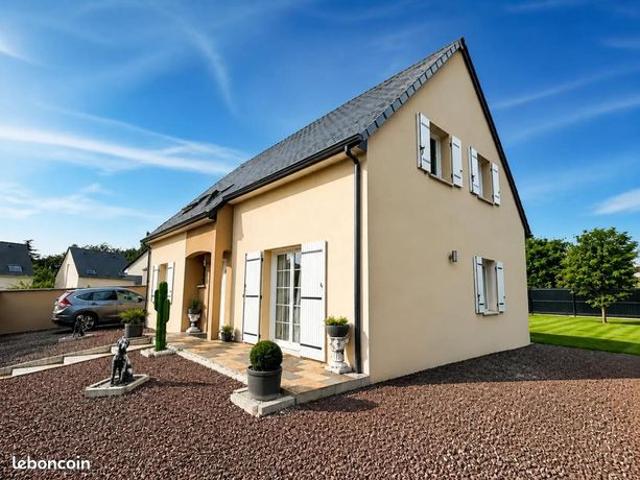 Maison vente à Tours, Monnaie