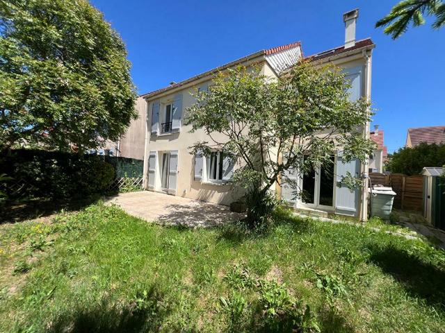 Maison vente à Versailles, Plaisir