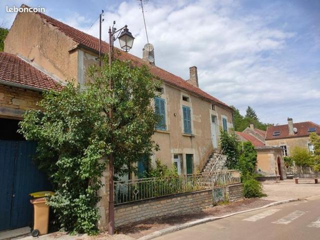 Maison vente à Avallon, Dissangis