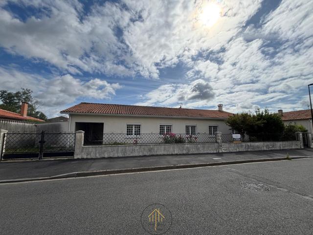 Maison vente à Angoulême, Aignes-et-puypéroux