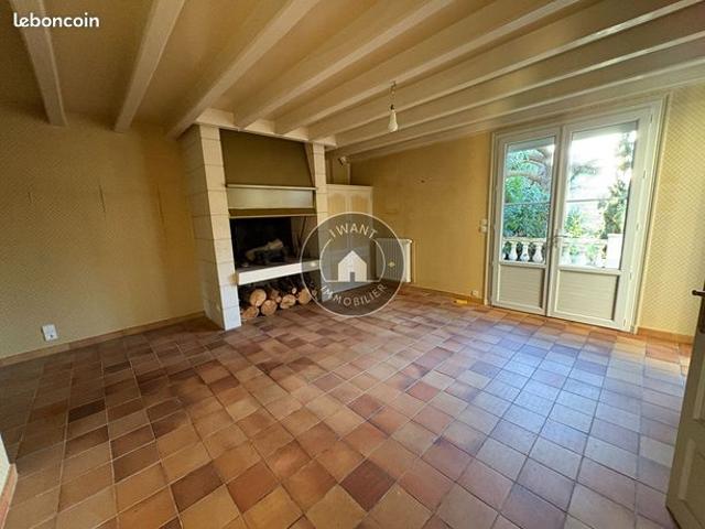 Maison vente à Saumur, Saulgé-l'hôpital