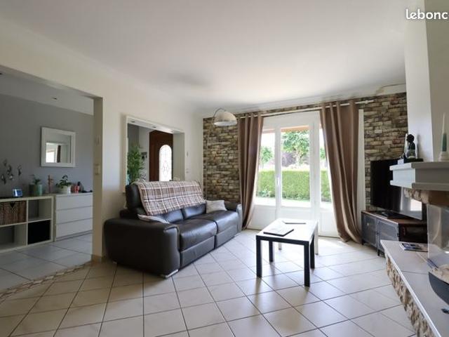 Maison vente à Chartres, Nogent-le-phaye