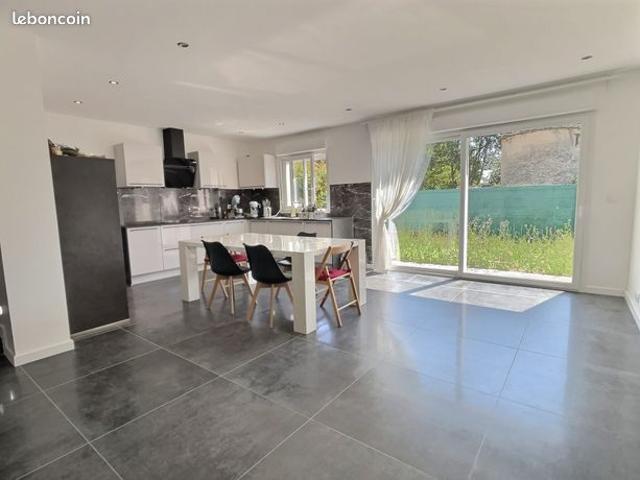 Maison vente à Villefranche-sur-Saône, Rhône