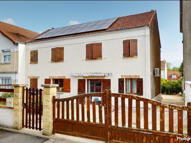 Maison vente à Bourges, Avord