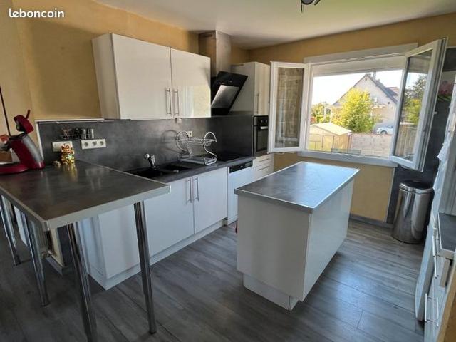 Maison vente à Bernay, Combon
