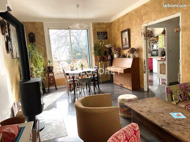 Maison vente à Dreux, Montreuil