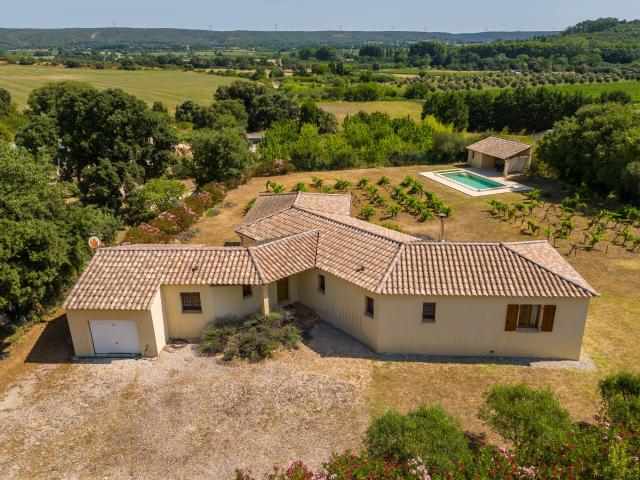 Maison vente à Nîmes, Collias