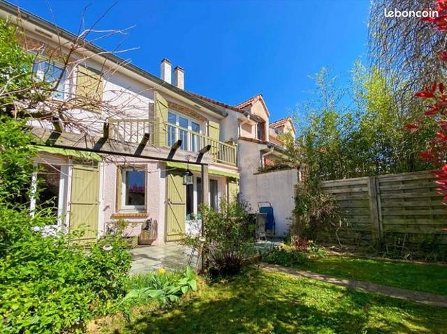 Maison vente à Noisy-le-roi