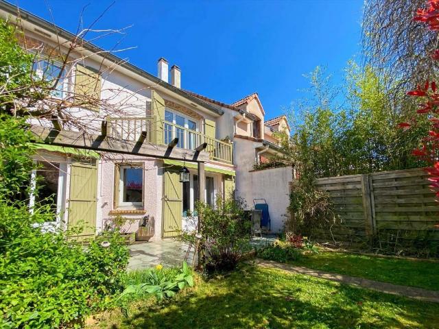 Maison vente à Noisy-le-roi