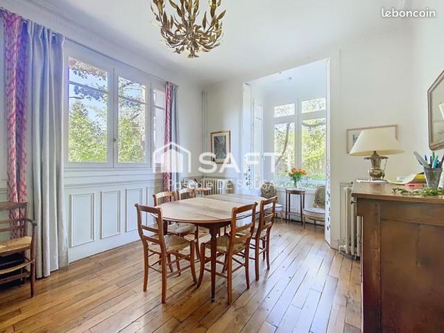 Maison vente à Versailles, La Celle-saint-cloud