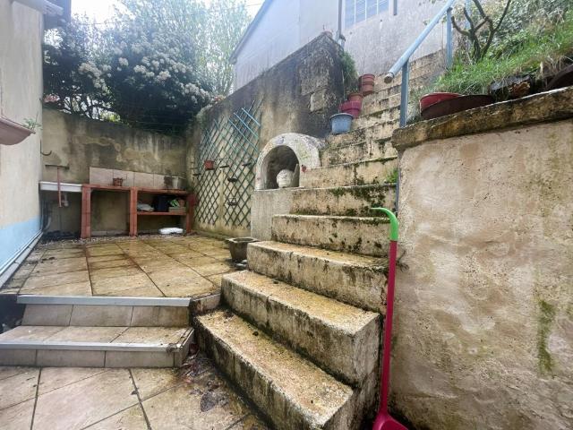 Maison vente à Nogent-le-Rotrou, Charbonnières