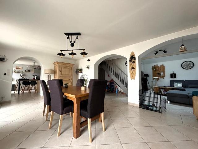 Maison vente à Dijon, Athée