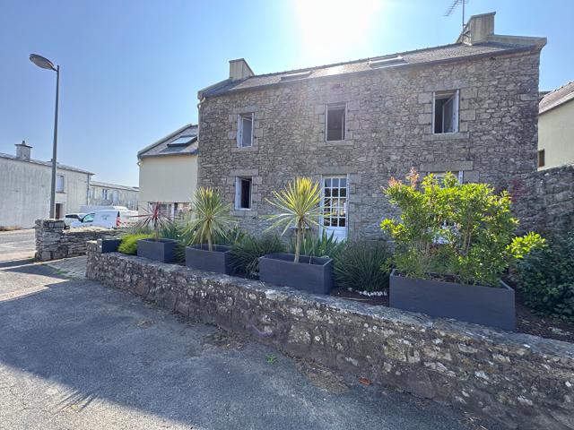 Maison vente à Mengleuz, Coat-Méal