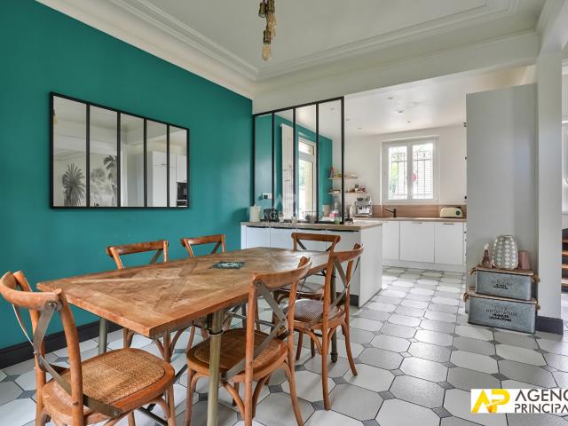 Maison vente à Le Mesnil-le-roi