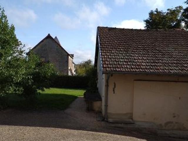 Maison vente à Alençon, Courtomer