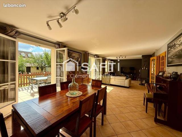 Maison vente à Versailles, Les Clayes-sous-bois