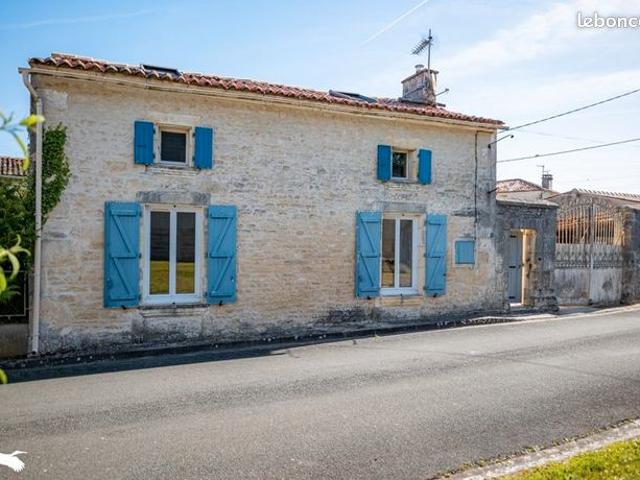Maison vente à Saint-Jean-d'Angély, Gibourne