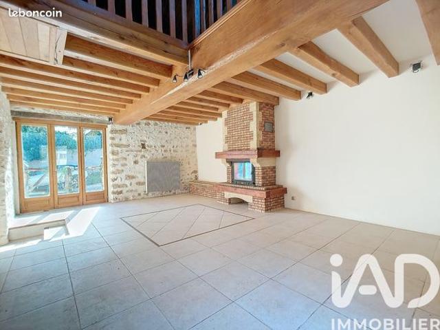 Maison vente à Fontainebleau, Flagy