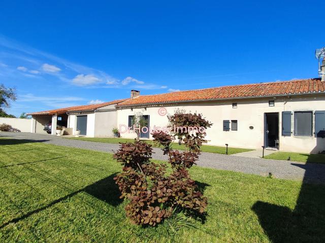 Maison vente à Montmorillon, Luchapt