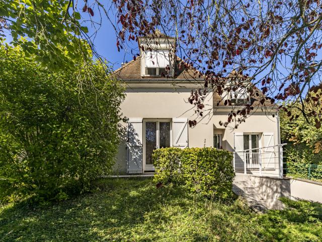 Maison vente à Saint-Germain-en-Laye, Saint-germain-en-laye