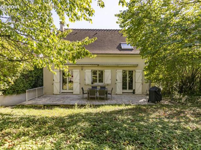 Maison vente à Saint-Germain-en-Laye, Saint-germain-en-laye