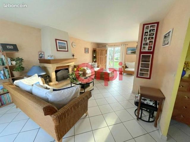 Maison vente à Melun, Nandy