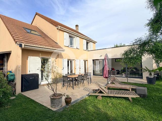Maison vente à Saint-Germain-en-Laye, Île-de-France