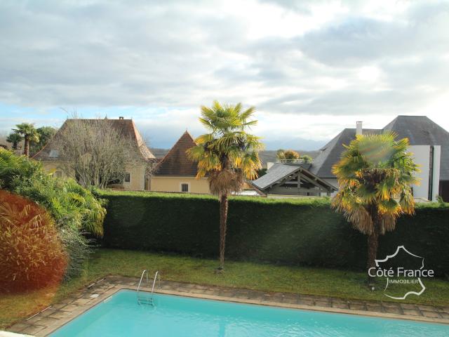 Maison vente à Pau, Lée