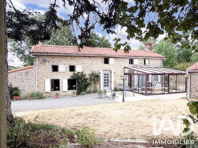 Maison vente à L'Aubertière, Vernoux-en-Gâtine