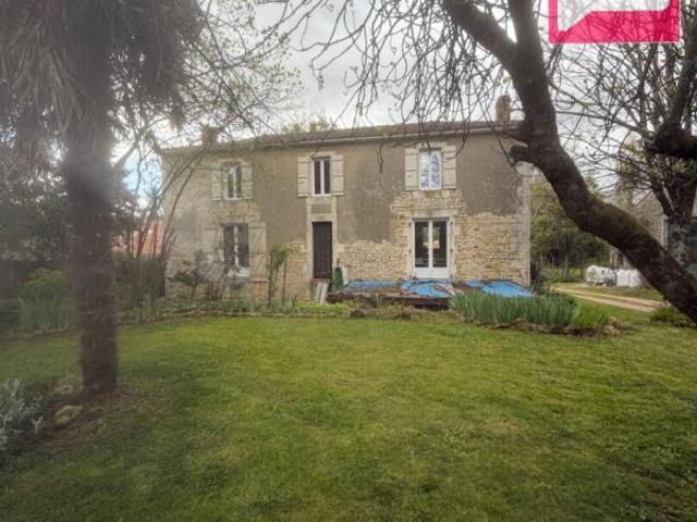 Maison vente à Fontenay-le-Comte, Sainte-hermine